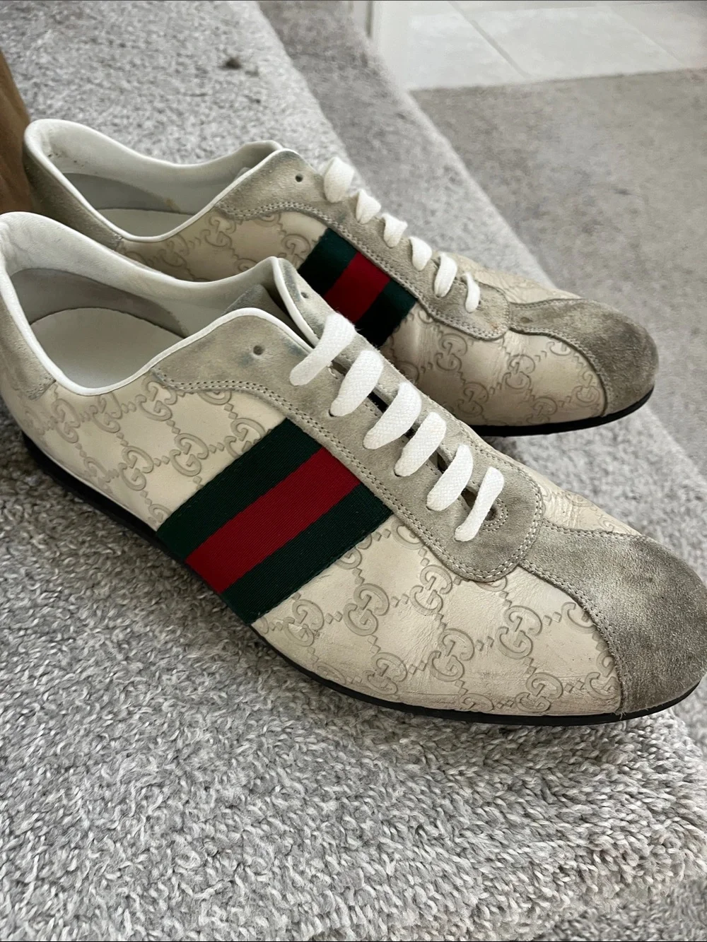Gucci Men's White GG Canvas Sneakers with Green-Red Stripe